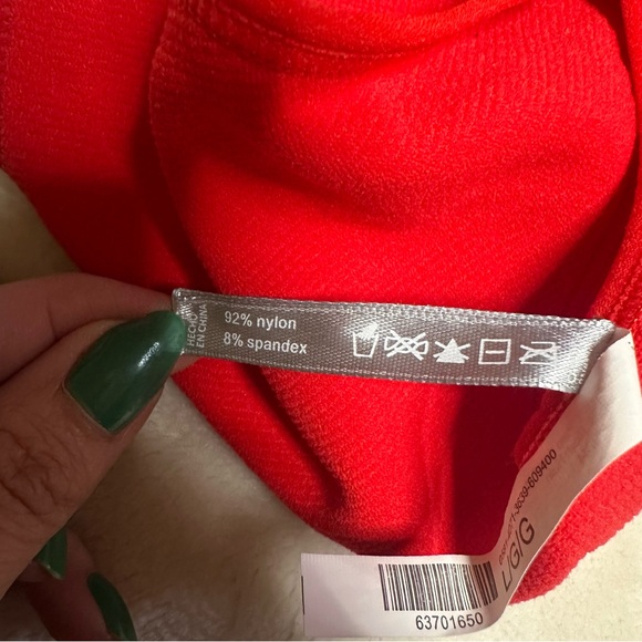 SWS Essentials Red Sports Bra Size Large - Picture 6 of 6